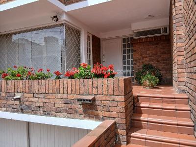 Casa en venta en Santa Barbara, Bogotá · foto 11 de 12