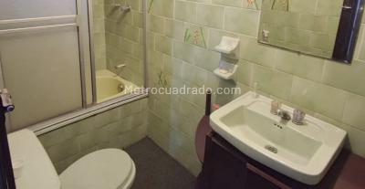 Casa de 5 alcobas en venta en La Buitrera, Cali, 400 m² · foto 12 de 19