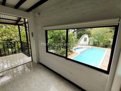 Casa de 5 alcobas en venta en La Buitrera, Cali, 400 m² · foto 17 de 19