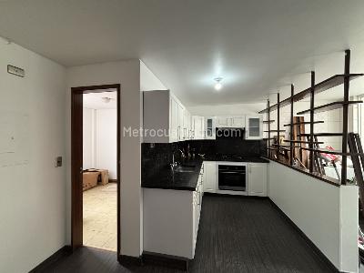 Apartamento en venta en Santa Barbara Central, Bogotá · foto 17 de 19