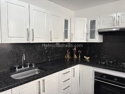 Apartamento en venta en Santa Barbara Central, Bogotá · foto 18 de 19