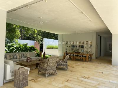 Casa de 5 alcobas en venta en Condominio Campestre El Paso, Girardot, 527 m² · foto 6 de 20