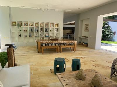 Casa de 5 alcobas en venta en Condominio Campestre El Paso, Girardot, 527 m² · foto 9 de 20