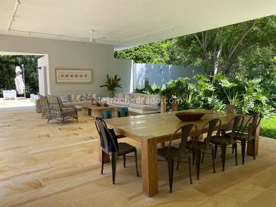 Casa de 5 alcobas en venta en Condominio Campestre El Paso, Girardot, 527 m² · foto 11 de 20