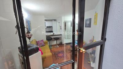 Apartaestudio en venta en Alhambra, Bogotá, 35 m² · foto 4 de 15