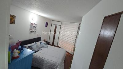Apartaestudio en venta en Alhambra, Bogotá, 35 m² · foto 8 de 15