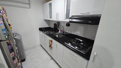 Apartaestudio en venta en Alhambra, Bogotá, 35 m² · foto 9 de 15