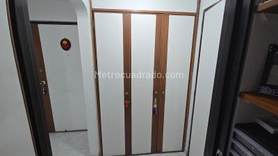 Apartaestudio en venta en Alhambra, Bogotá, 35 m² · foto 11 de 15