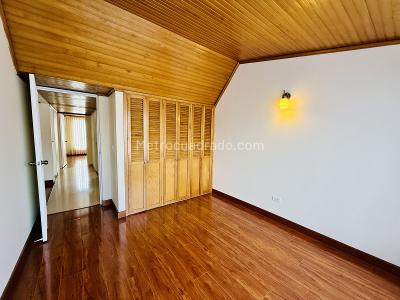 Casa de 3 alcobas en venta en Colina Campestre, Bogotá, 243 m² · foto 20 de 20