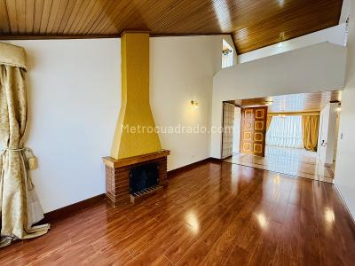 Casa de 3 alcobas en venta en Colina Campestre, Bogotá, 243 m² · foto 5 de 20