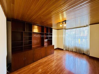 Casa de 3 alcobas en venta en Colina Campestre, Bogotá, 243 m² · foto 9 de 20