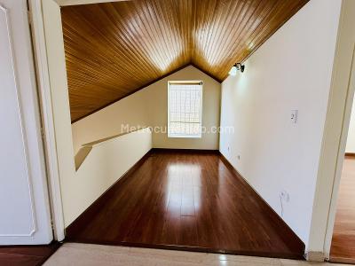 Casa de 3 alcobas en venta en Colina Campestre, Bogotá, 243 m² · foto 19 de 20