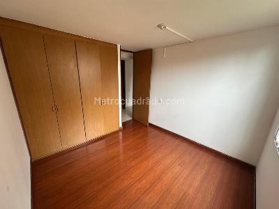 Apartamento de 3 alcobas en venta en Casa Blanca, Bogotá, 92 m² · foto 7 de 11