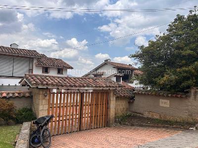 Casa de 4 alcobas en venta en La Conejera Via Bogota Cota, Bogotá, 415 m² · foto 5 de 20