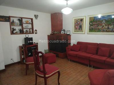 Casa en venta en Rionegro Barrios Unidos, Bogotá · foto 3 de 11