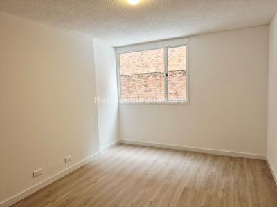 Apartamento de 3 alcobas en venta en Chico Norte, Bogotá, 105 m² · foto 8 de 15