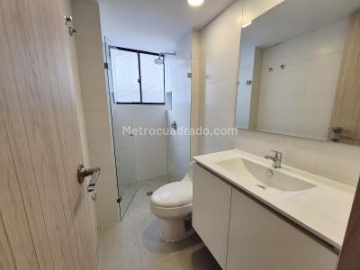 Apartamento de 3 alcobas en venta en Chico Norte, Bogotá, 105 m² · foto 11 de 15