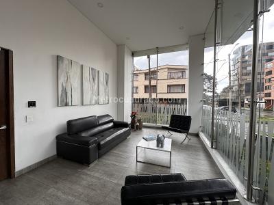 Apartamento de 1 alcoba en venta en Santa Ana Occidental, Bogotá, 54 m² · foto 5 de 17