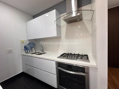Apartamento de 1 alcoba en venta en Santa Ana Occidental, Bogotá, 54 m² · foto 11 de 17