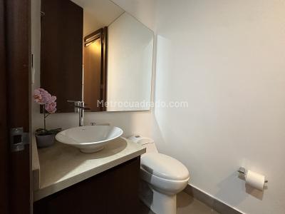 Apartamento de 1 alcoba en venta en Santa Ana Occidental, Bogotá, 54 m² · foto 12 de 17