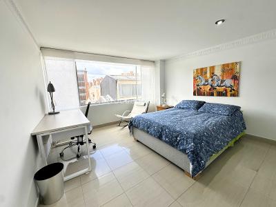 Apartamento de 4 alcobas en venta en Santa Barbara Occidental, Bogotá, 286 m² · foto 14 de 20