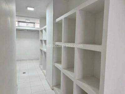 Apartamento de 4 alcobas en venta en Santa Barbara Occidental, Bogotá, 286 m² · foto 20 de 20