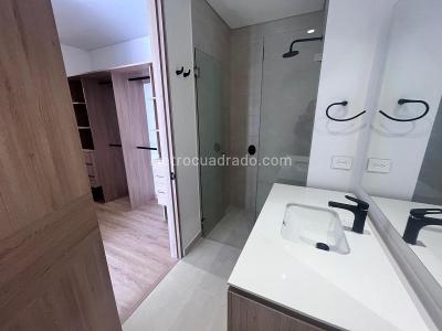 Apartamento de 2 alcobas en venta en El Virrey, Bogotá, 83 m² · foto 10 de 19