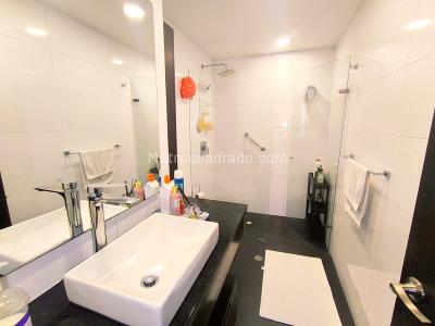 Apartamento de 3 alcobas en venta en Santa Barbara, Bogotá, 215 m² · foto 11 de 20