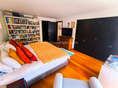 Apartamento de 3 alcobas en venta en Santa Barbara, Bogotá, 215 m² · foto 16 de 20