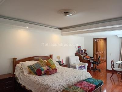 Apartamento de 4 alcobas en venta en Santa Barbara Alta, Bogotá, 390 m² · foto 4 de 20