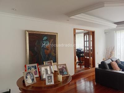 Apartamento de 4 alcobas en venta en Santa Barbara Alta, Bogotá, 390 m² · foto 13 de 20