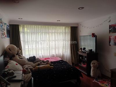 Apartamento de 4 alcobas en venta en Santa Barbara Alta, Bogotá, 390 m² · foto 17 de 20