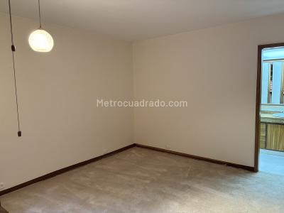 Apartamento en venta en Los Rosales, Bogotá · foto 10 de 20