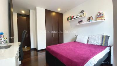Apartamento de 2 alcobas en venta en Chico Reservado, Bogotá, 108 m² · foto 8 de 20