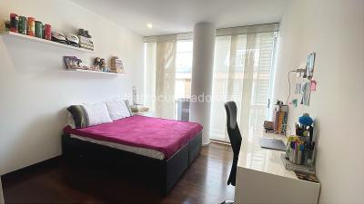 Apartamento de 2 alcobas en venta en Chico Reservado, Bogotá, 108 m² · foto 9 de 20