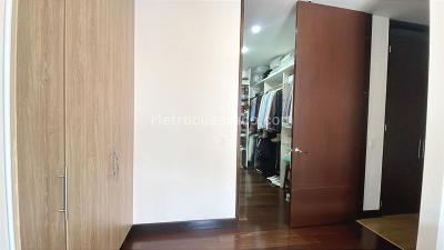 Apartamento de 2 alcobas en venta en Chico Reservado, Bogotá, 108 m² · foto 10 de 20