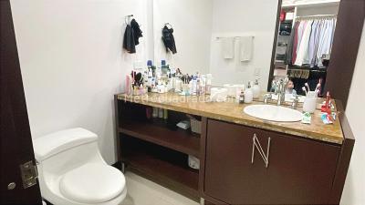 Apartamento de 2 alcobas en venta en Chico Reservado, Bogotá, 108 m² · foto 13 de 20