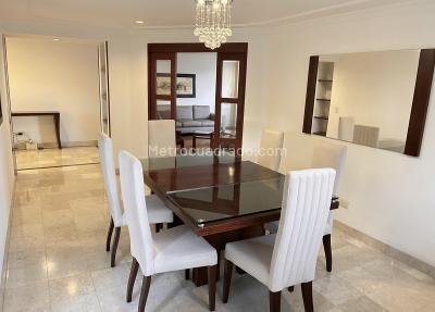 Apartamento de 3 alcobas en venta en La Calleja, Bogotá, 227 m² · foto 3 de 16