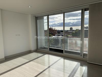 Apartamento de 2 alcobas en venta en Chico, Bogotá, 85 m² · foto 3 de 20