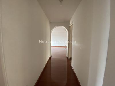 Apartamento en venta en Alhambra, Bogotá · foto 2 de 11
