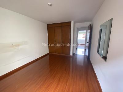 Apartamento en venta en Alhambra, Bogotá · foto 3 de 11