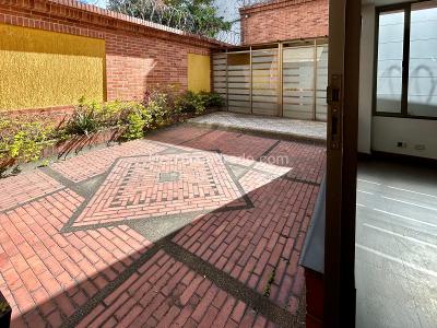 Casa de 4 alcobas en venta en Polo Club, Bogotá, 315 m² · foto 6 de 20