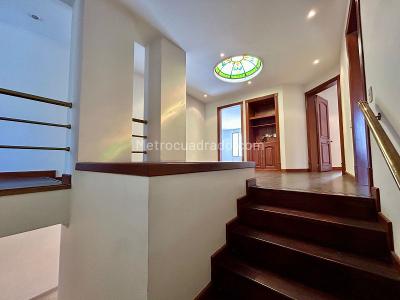 Casa de 4 alcobas en venta en Polo Club, Bogotá, 315 m² · foto 7 de 20