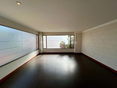 Casa de 4 alcobas en venta en Polo Club, Bogotá, 315 m² · foto 10 de 20