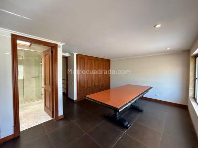 Casa de 4 alcobas en venta en Polo Club, Bogotá, 315 m² · foto 17 de 20