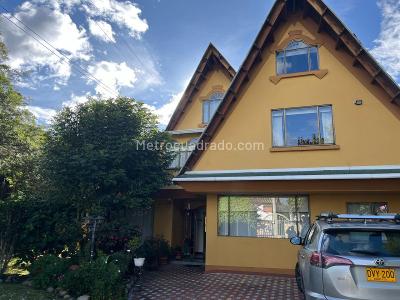 Casa de 5 alcobas en venta en Chia Cundinamarca, Chía, 350 m² · foto 16 de 17