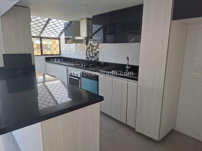 Apartamento de 4 alcobas en venta en Colina Campestre, Bogotá, 240 m² · foto 9 de 20