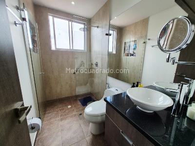 Apartamento de 3 alcobas en venta en La Calleja, Bogotá, 128 m² · foto 10 de 12