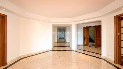 Apartamento de 4 alcobas en venta en Santa Barbara Alta, Bogotá, 400 m² · foto 3 de 20