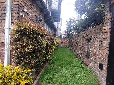 Casa de 5 alcobas en venta en La Magdalena Teusaquillo, Bogotá, 398 m² · foto 2 de 20